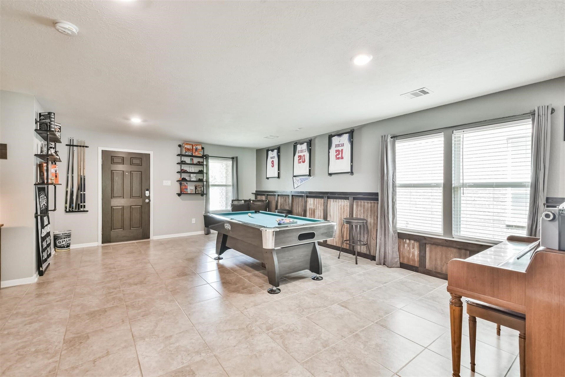 2719 Crosshaven Way, Conroe, TX 77304