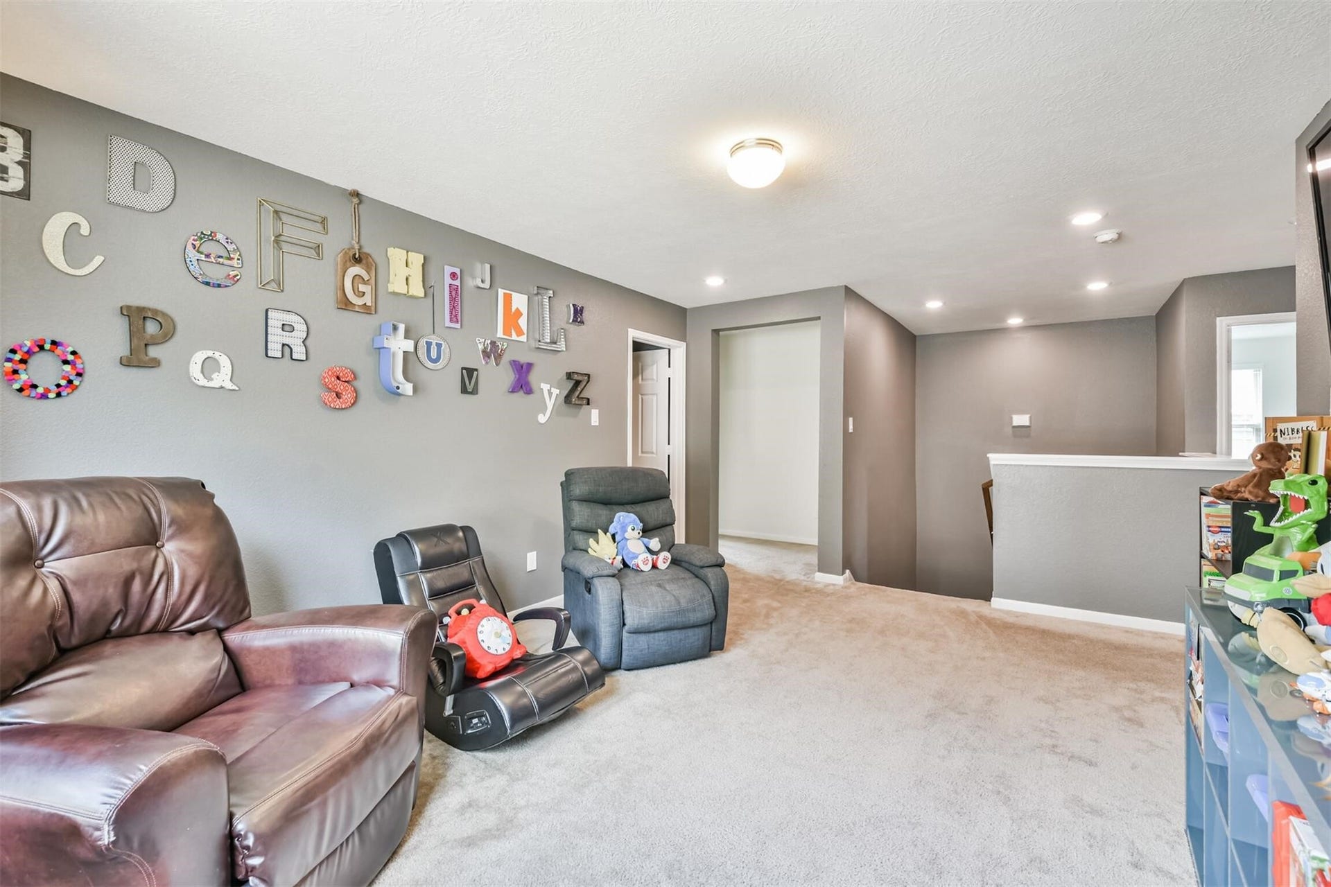 2719 Crosshaven Way, Conroe, TX 77304