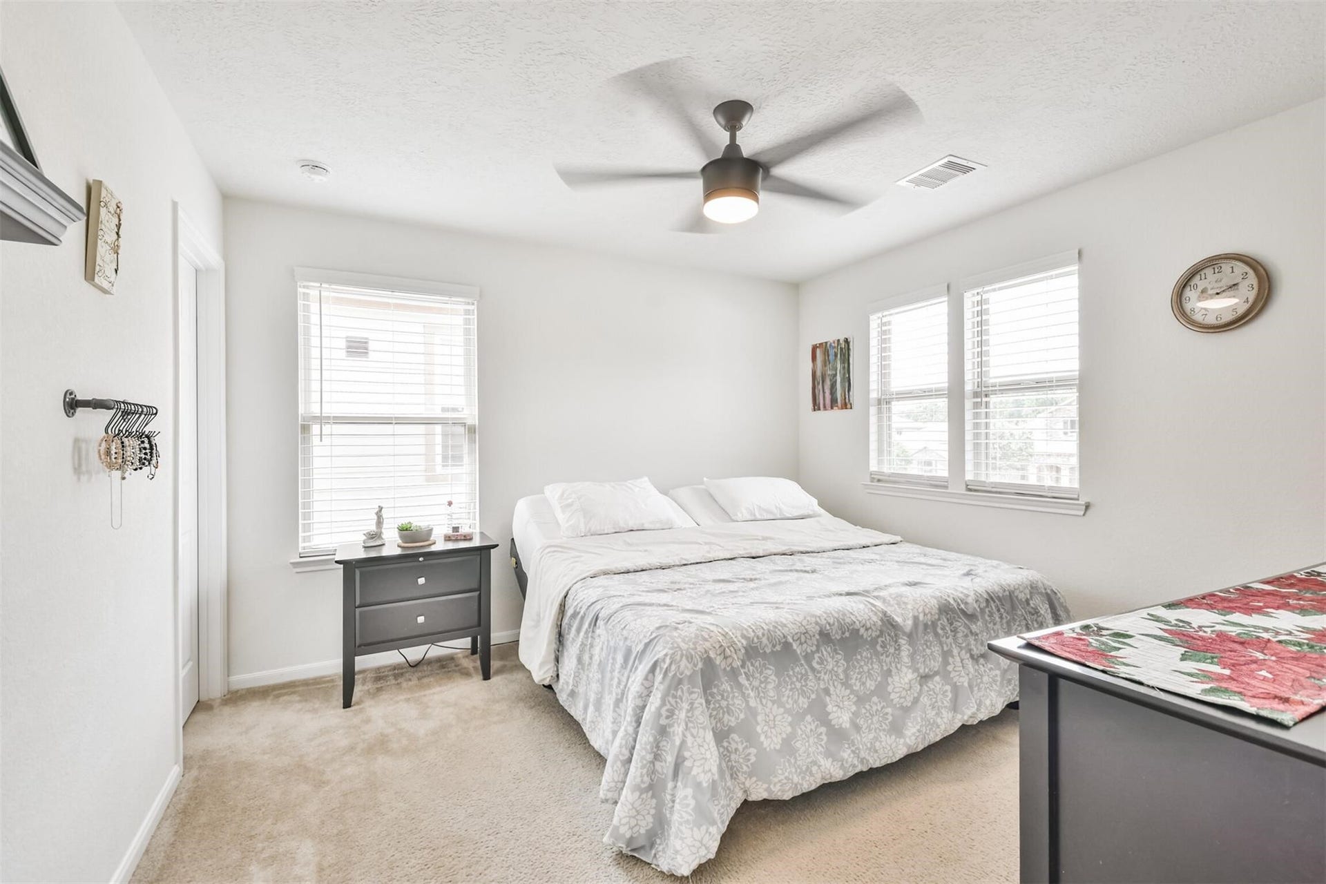 2719 Crosshaven Way, Conroe, TX 77304