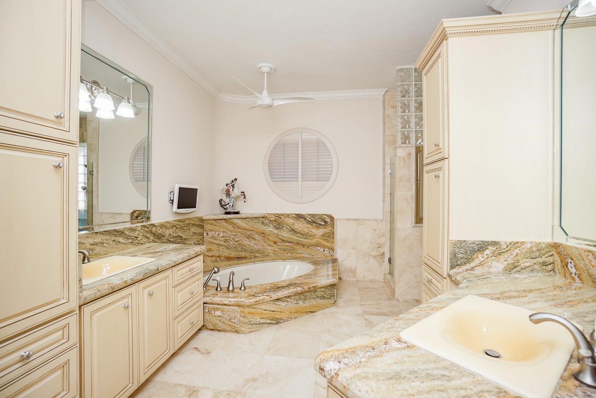 10 Lake Mist Court, Sugar Land, TX 77479 10 Lake Mist Court, Sugar Land, TX 77479
