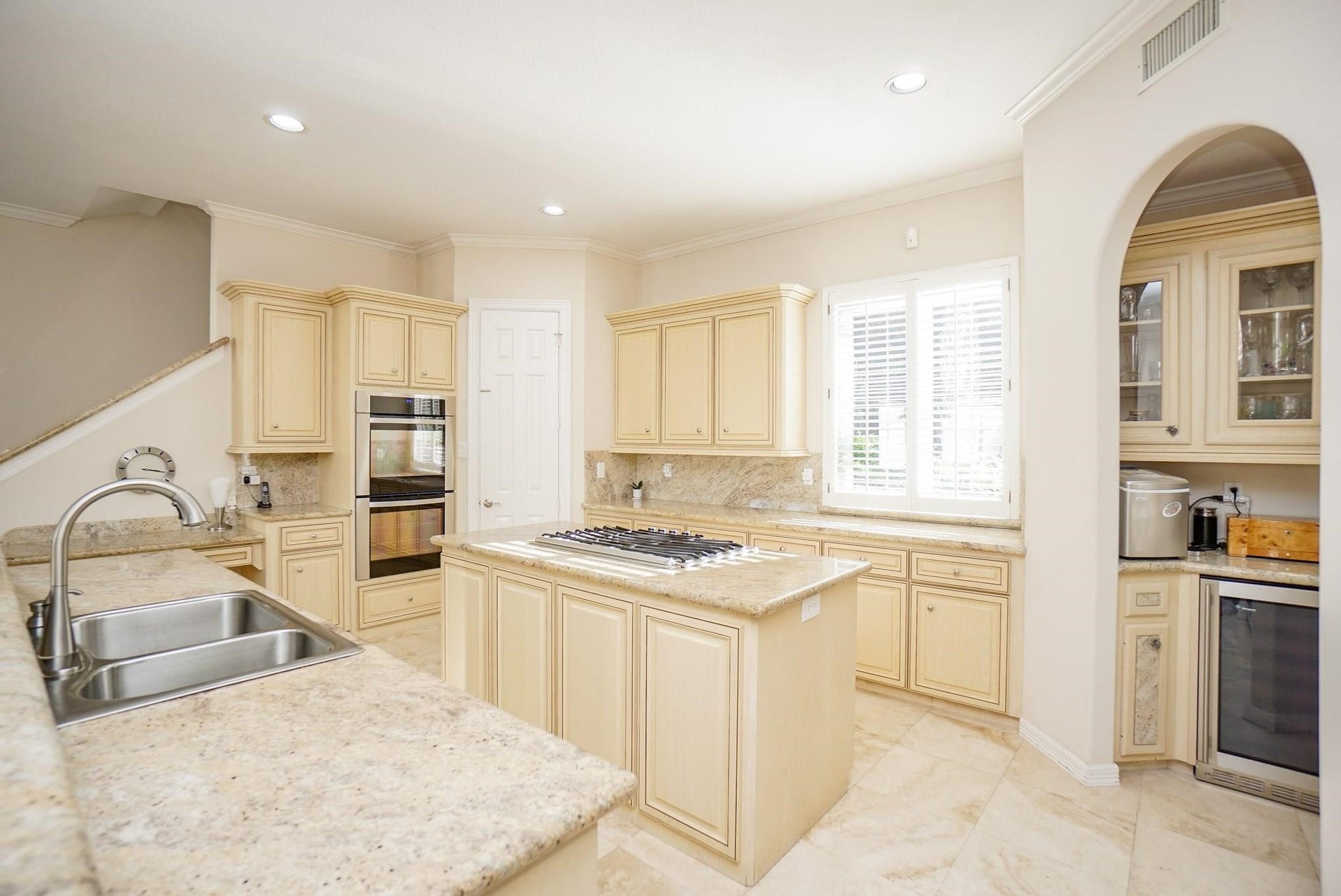 10 Lake Mist Court, Sugar Land, TX 77479 10 Lake Mist Court, Sugar Land, TX 77479