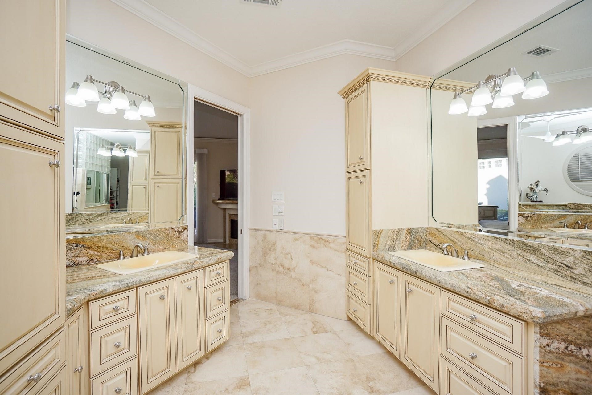 10 Lake Mist Court, Sugar Land, TX 77479 10 Lake Mist Court, Sugar Land, TX 77479