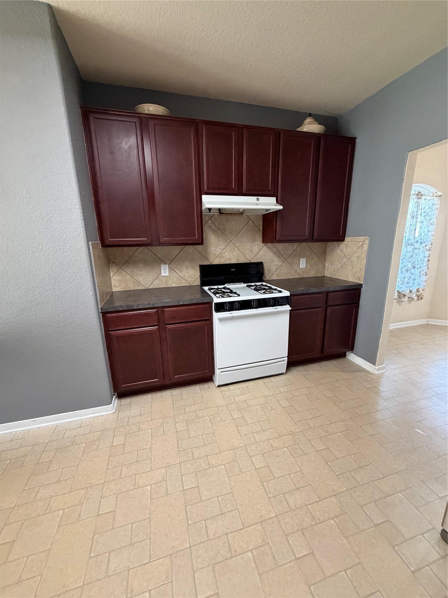 19027 Taverns Crossing Lane, Houston, TX 77084