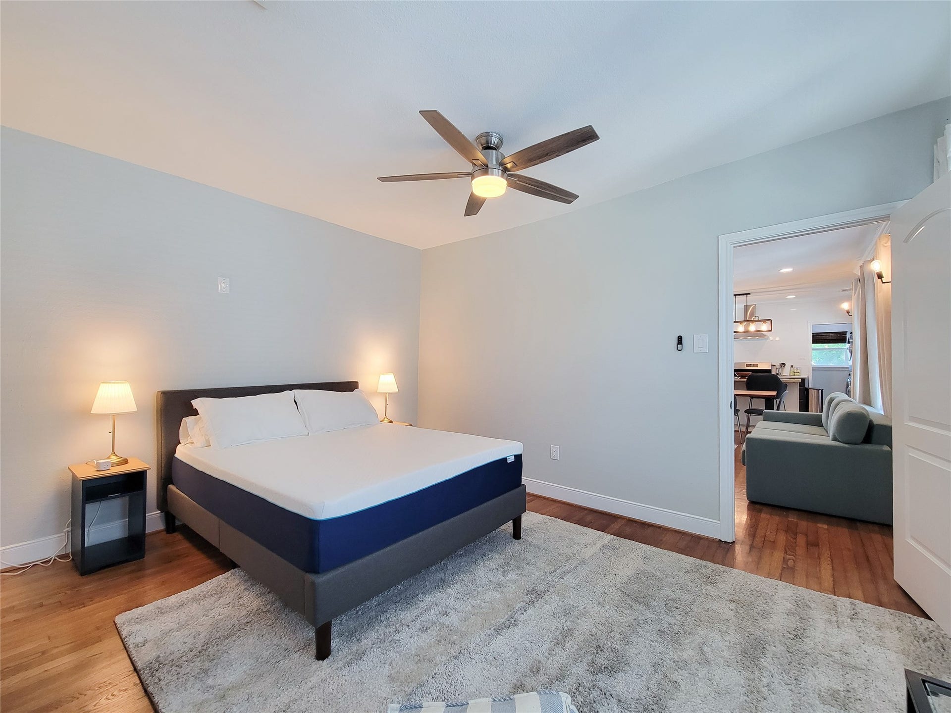2410 Truxillo Street, #B, Houston, TX 77004