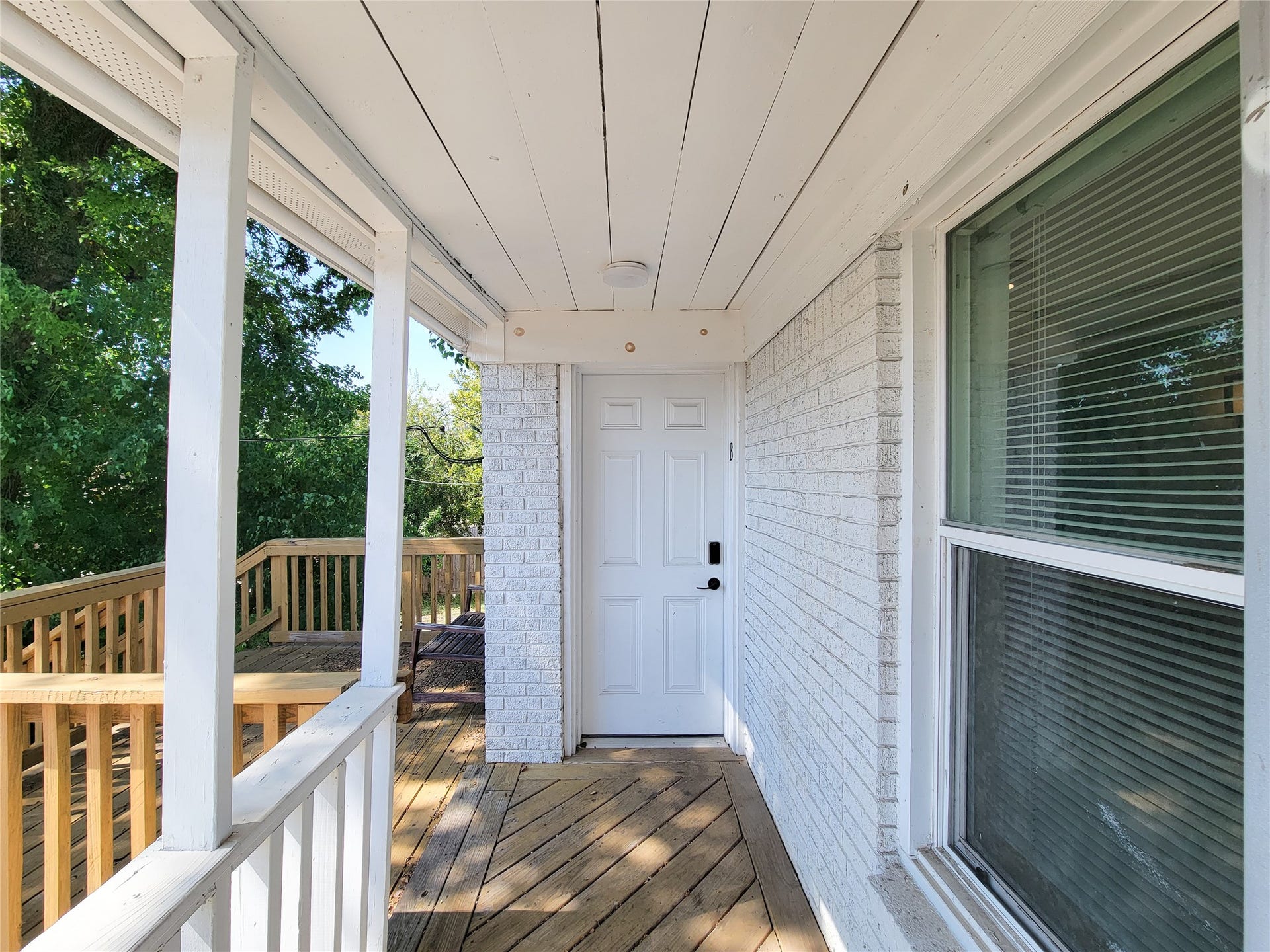 2410 Truxillo Street, #B, Houston, TX 77004