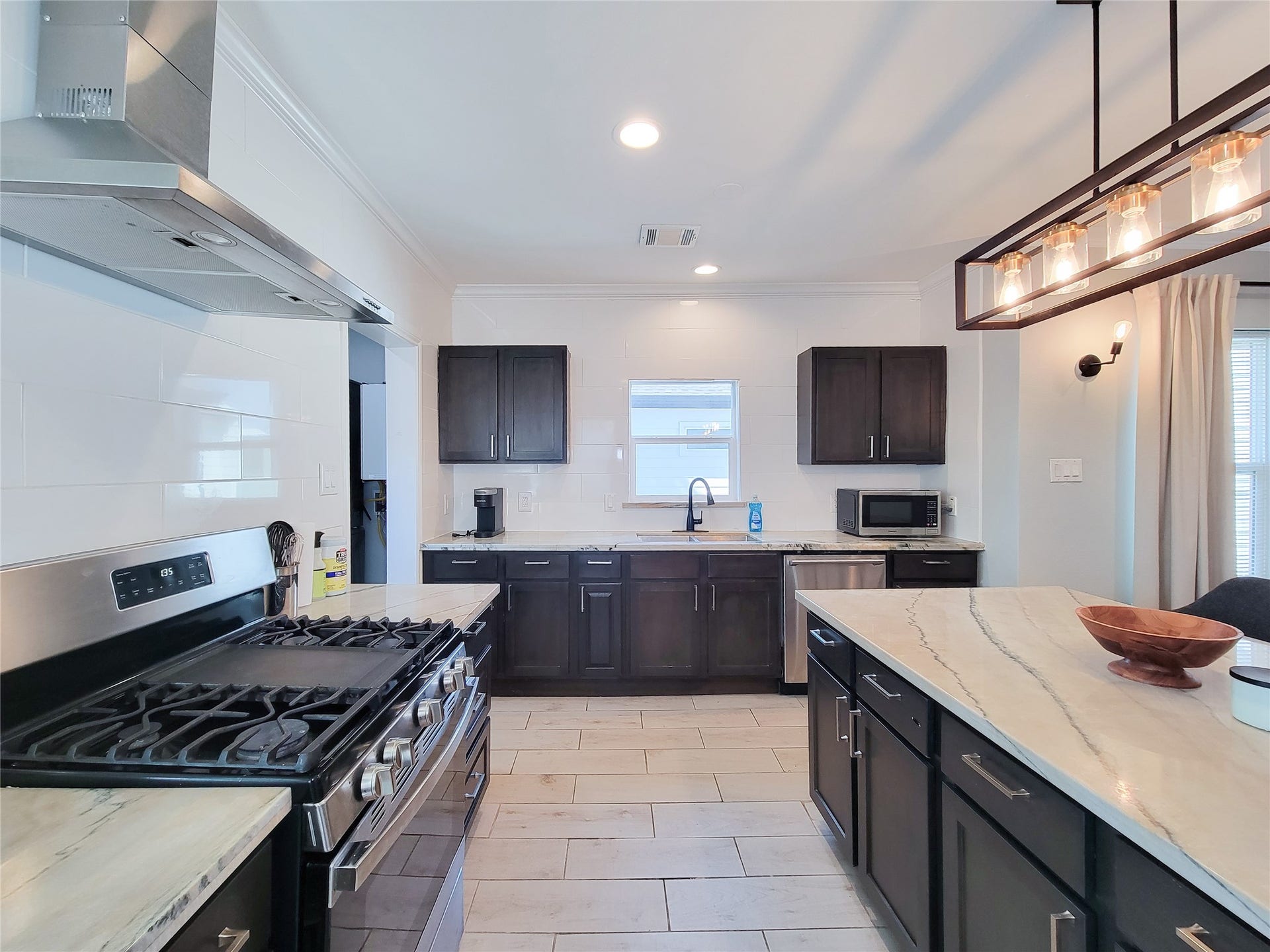 2410 Truxillo Street, #B, Houston, TX 77004