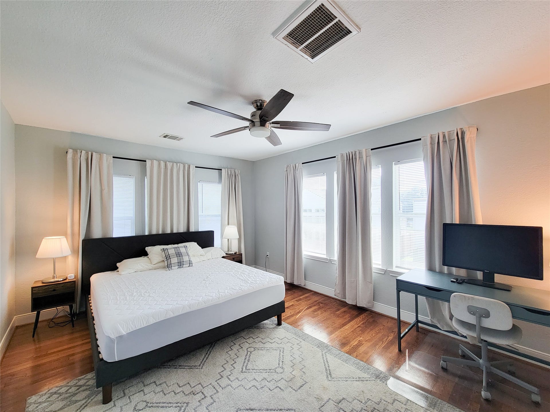 2410 Truxillo Street, #B, Houston, TX 77004