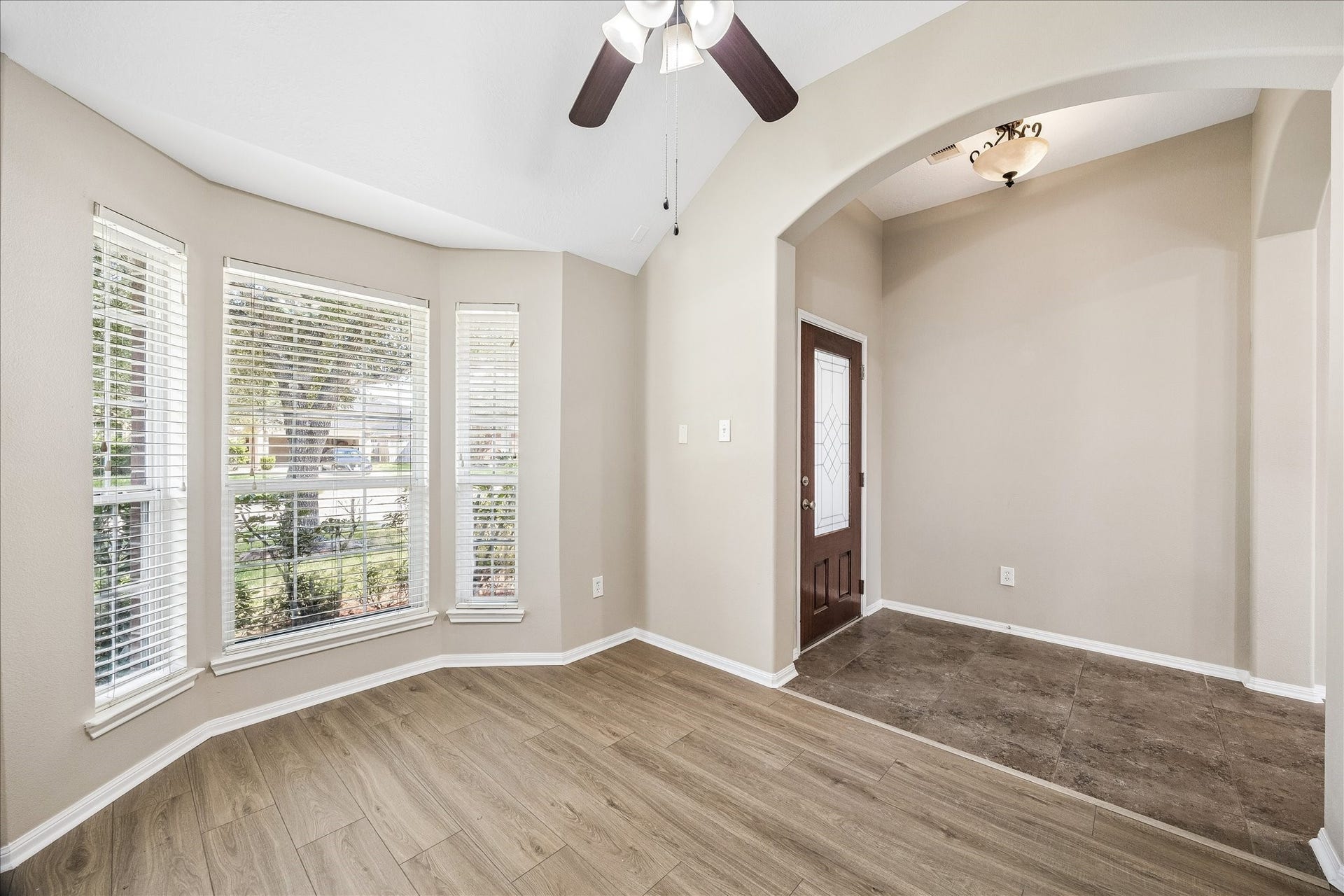 2404 Avalon Trace Lane, Pearland, TX 77581 2404 Avalon Trace Lane, Pearland, TX 77581