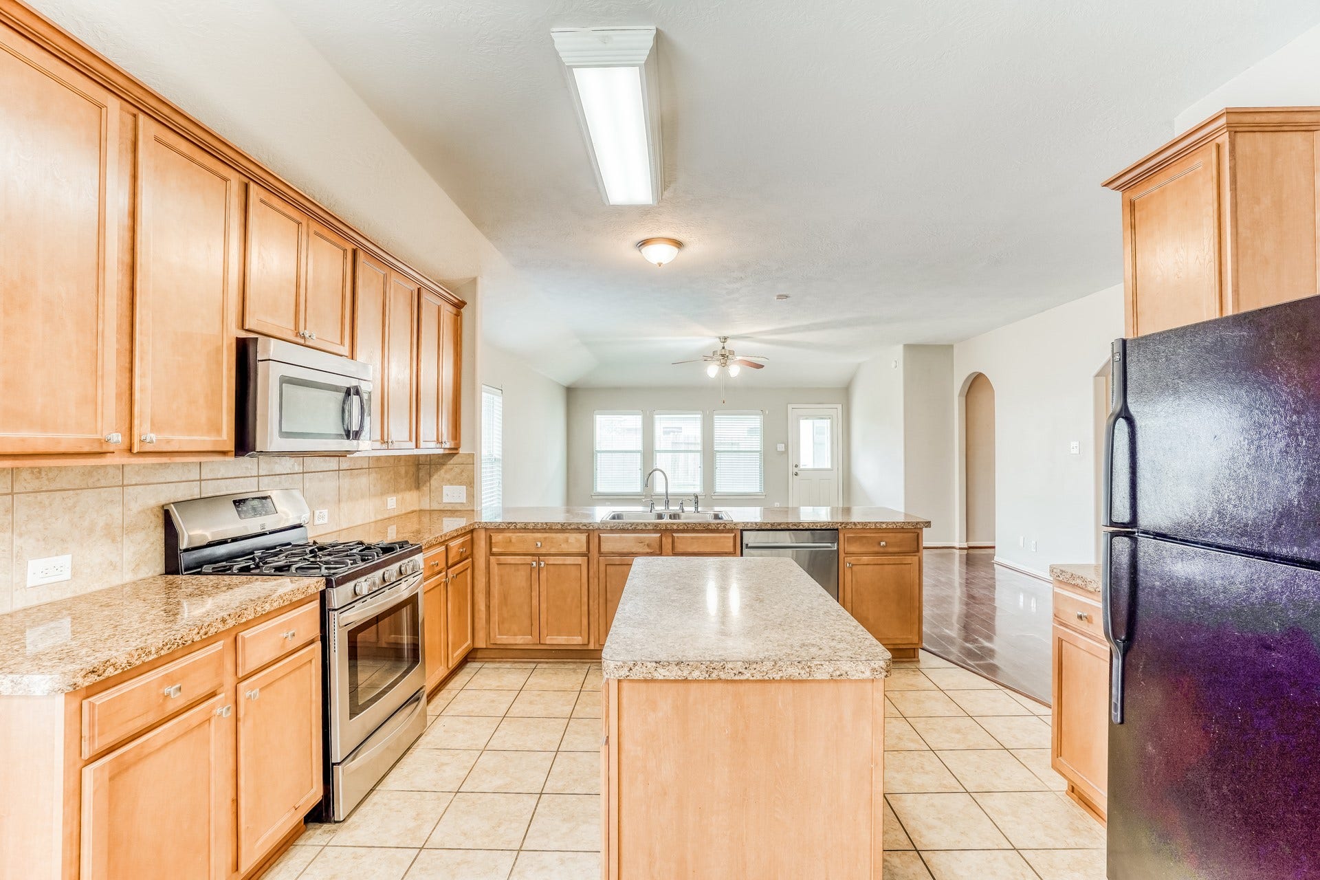 856 Grassy Knoll Trail, La Marque, TX 77568 856 Grassy Knoll Trail, La Marque, TX 77568