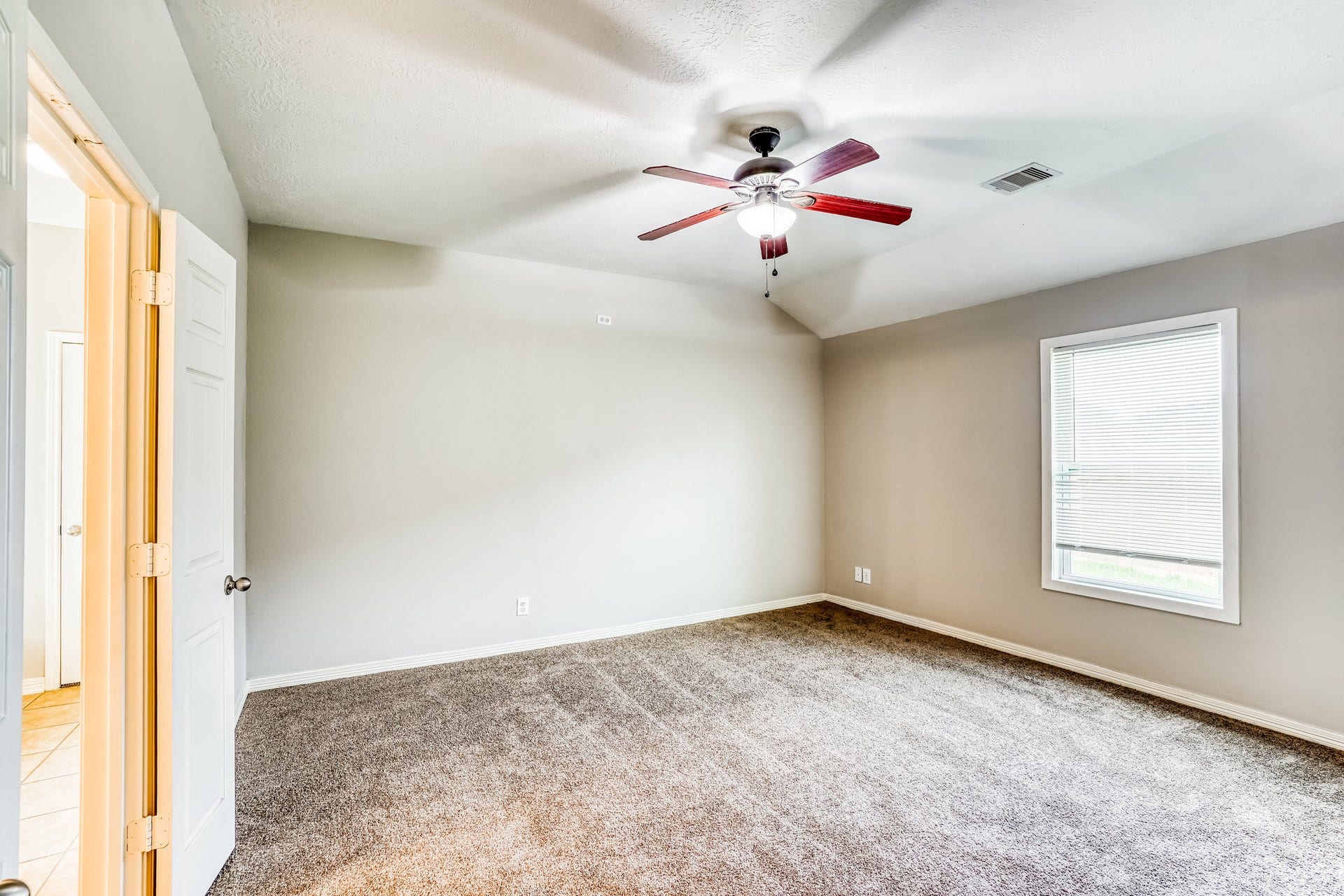 856 Grassy Knoll Trail, La Marque, TX 77568 856 Grassy Knoll Trail, La Marque, TX 77568