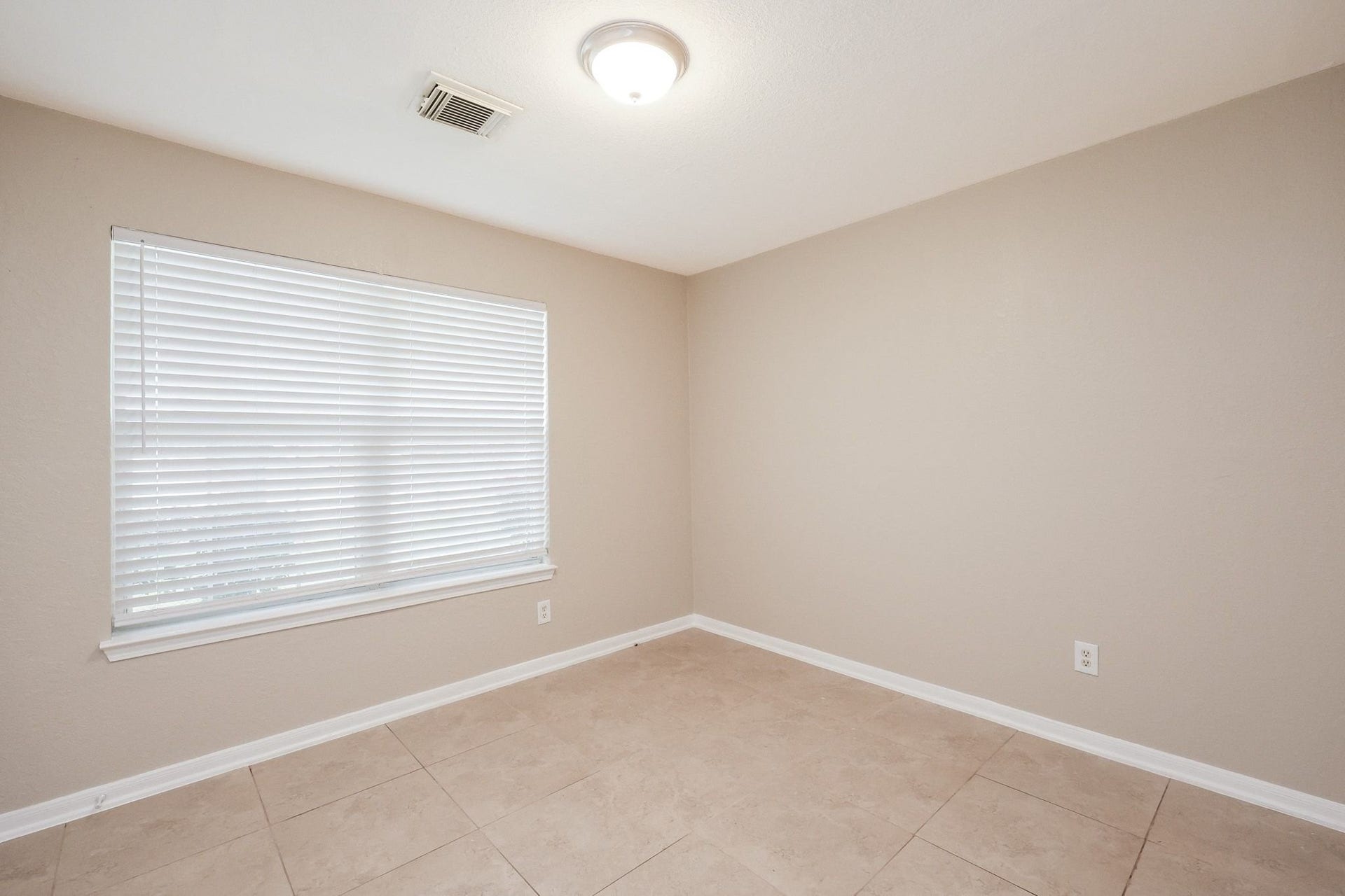 16526 Eaglewood Shadows Drive, Sugar Land, TX 77498 16526 Eaglewood Shadows Drive, Sugar Land, TX 77498
