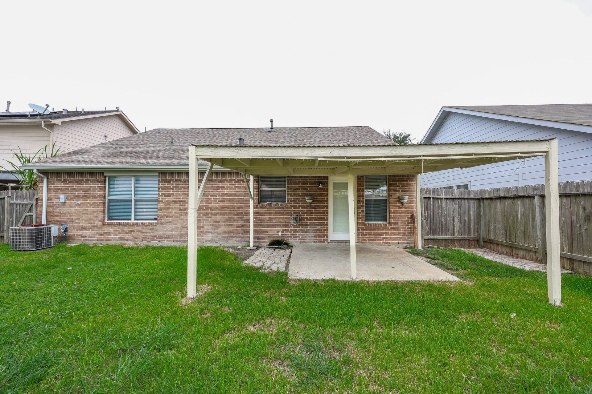 16526 Eaglewood Shadows Drive, Sugar Land, TX 77498 16526 Eaglewood Shadows Drive, Sugar Land, TX 77498
