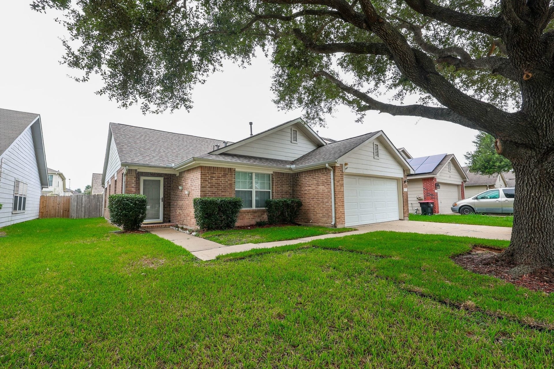 16526 Eaglewood Shadows Drive, Sugar Land, TX 77498 16526 Eaglewood Shadows Drive, Sugar Land, TX 77498
