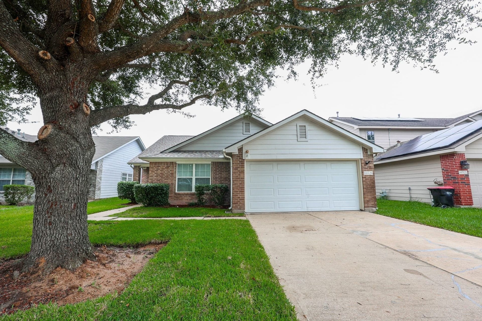 16526 Eaglewood Shadows Drive, Sugar Land, TX 77498 16526 Eaglewood Shadows Drive, Sugar Land, TX 77498