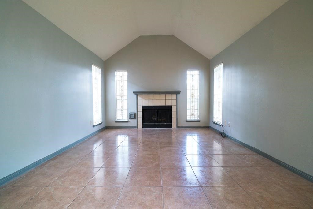 7811 Londres Drive, Houston, TX 77083 7811 Londres Drive, Houston, TX 77083