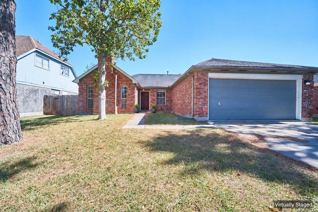 7811 Londres Drive, Houston, TX 77083 7811 Londres Drive, Houston, TX 77083