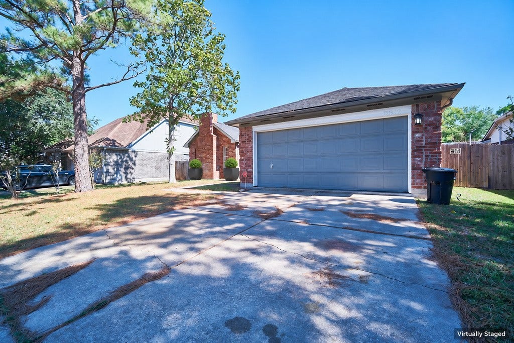 7811 Londres Drive, Houston, TX 77083 7811 Londres Drive, Houston, TX 77083