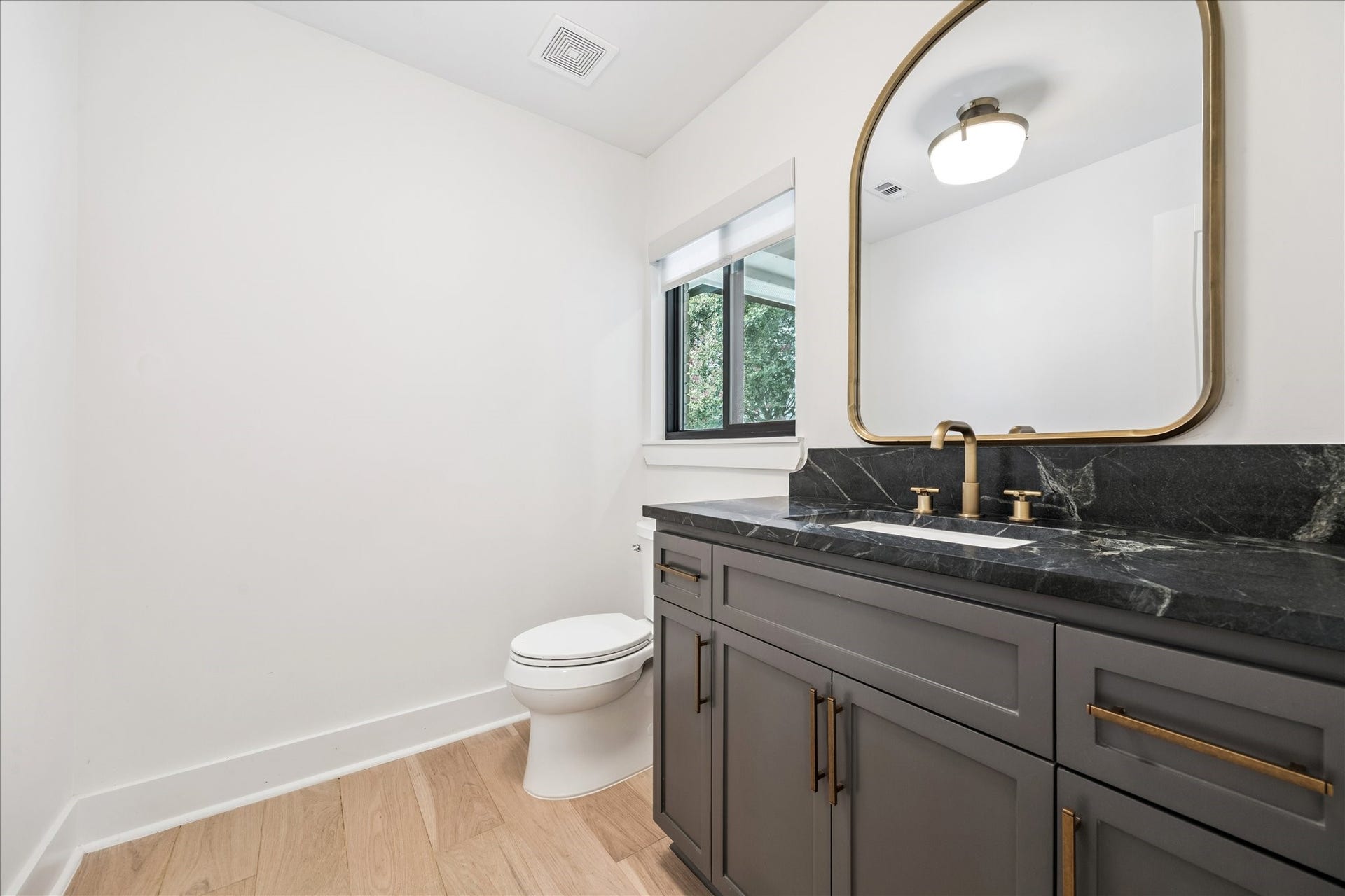 4719 Ivanhoe Street, Houston, TX 77027 4719 Ivanhoe Street, Houston, TX 77027