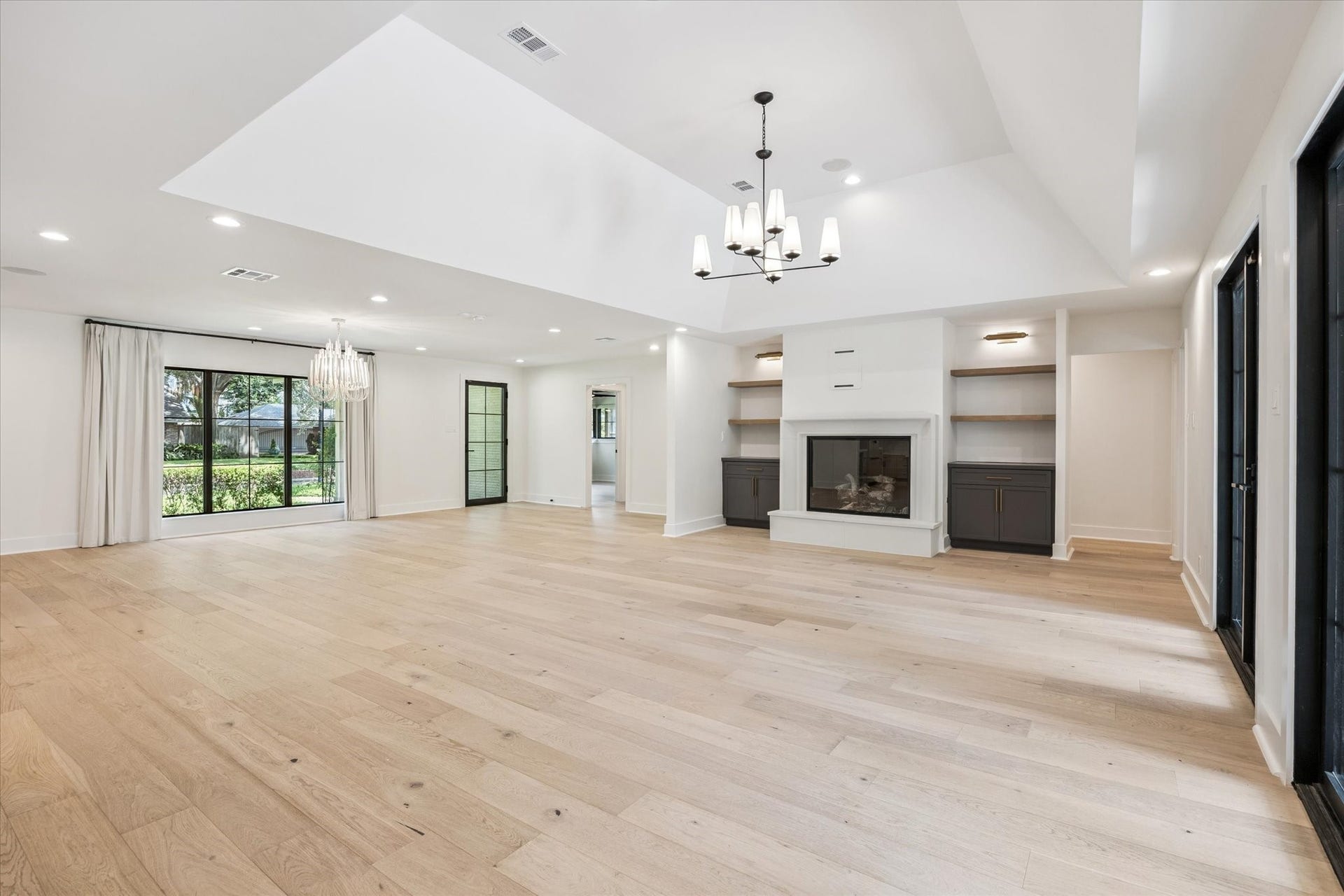 4719 Ivanhoe Street, Houston, TX 77027 4719 Ivanhoe Street, Houston, TX 77027