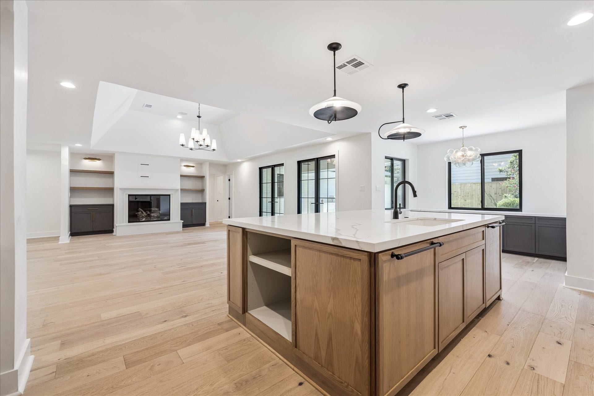 4719 Ivanhoe Street, Houston, TX 77027 4719 Ivanhoe Street, Houston, TX 77027