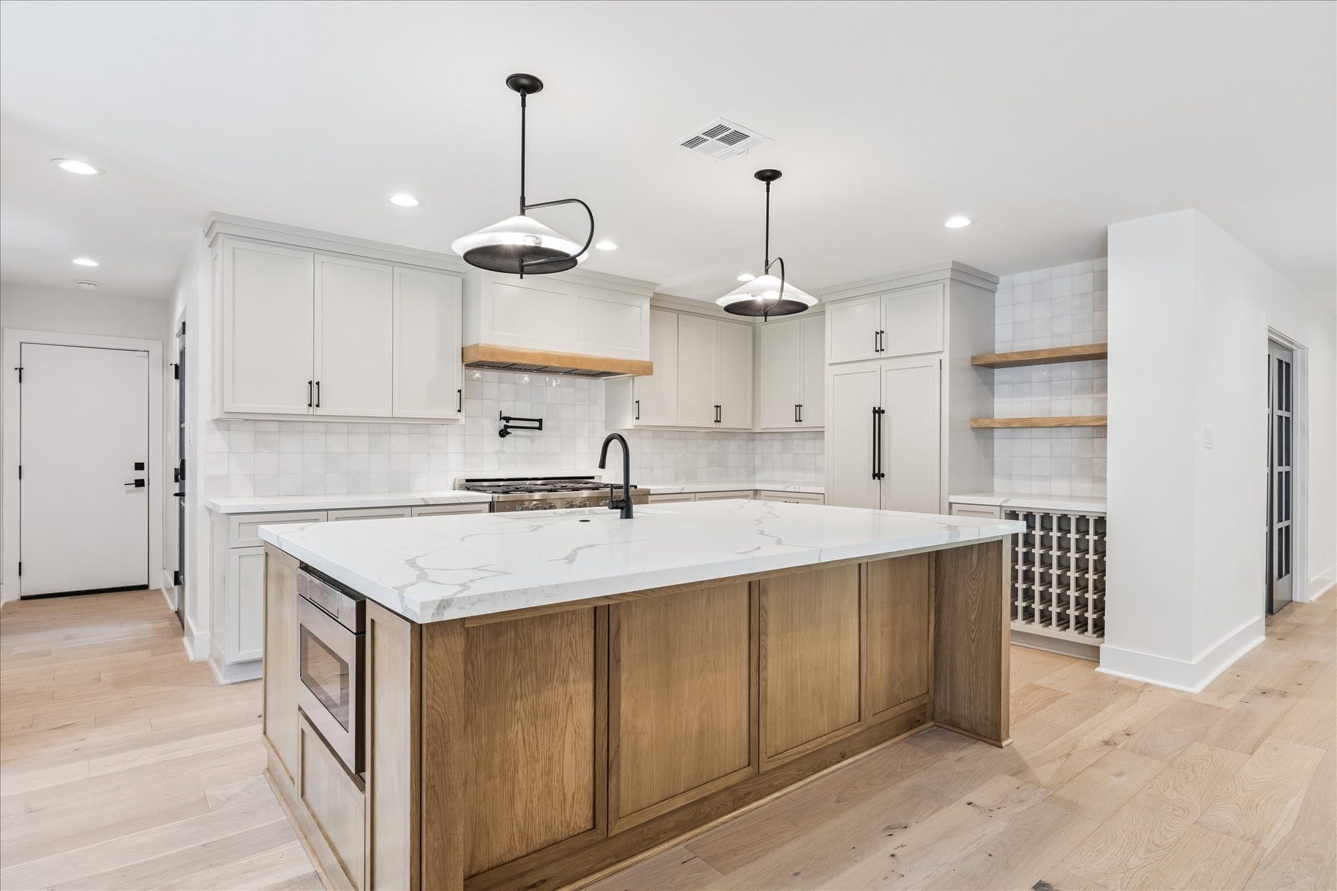 4719 Ivanhoe Street, Houston, TX 77027 4719 Ivanhoe Street, Houston, TX 77027