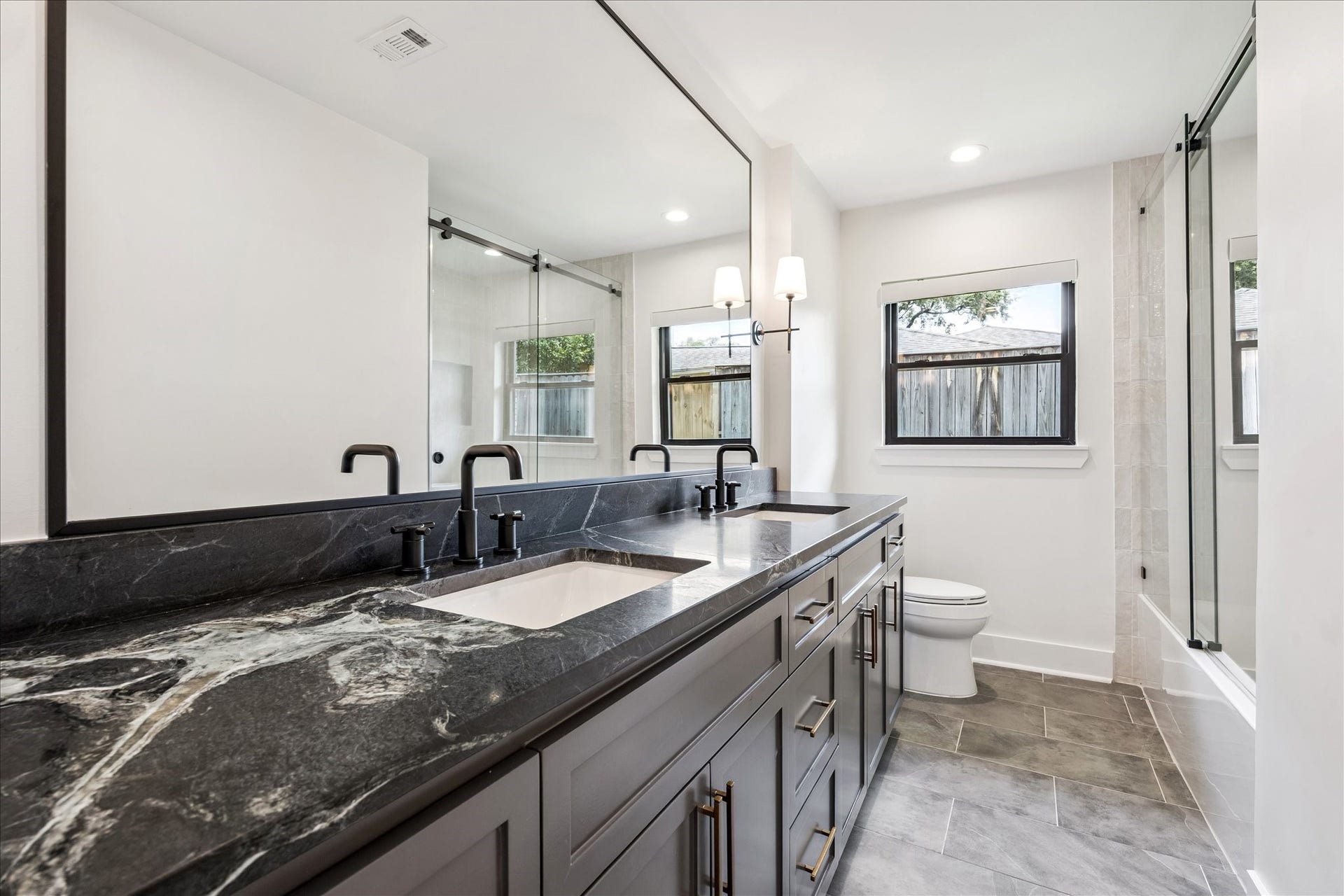 4719 Ivanhoe Street, Houston, TX 77027 4719 Ivanhoe Street, Houston, TX 77027