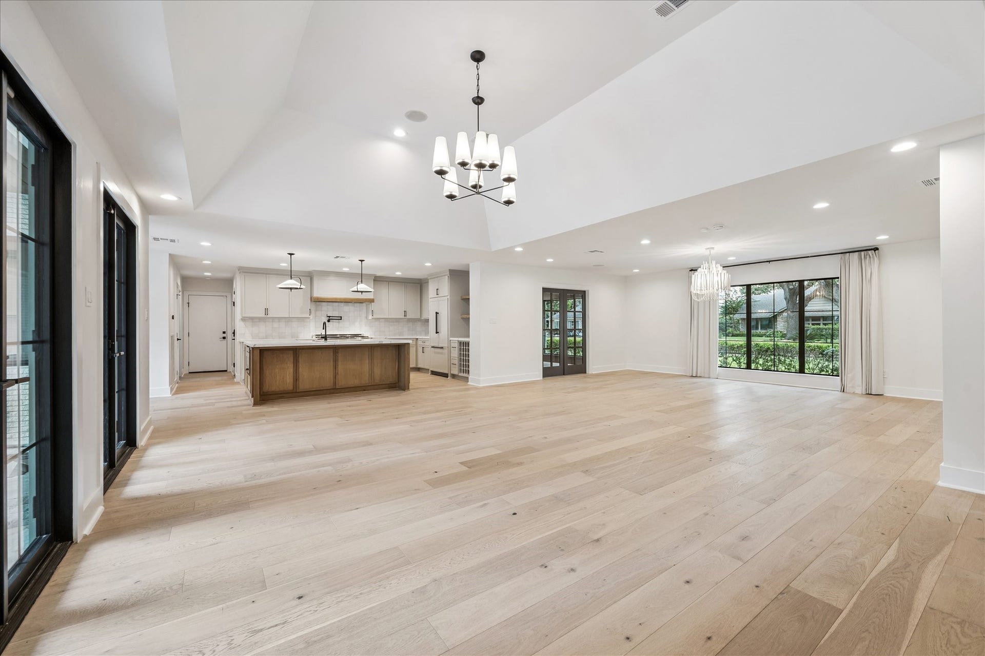 4719 Ivanhoe Street, Houston, TX 77027 4719 Ivanhoe Street, Houston, TX 77027