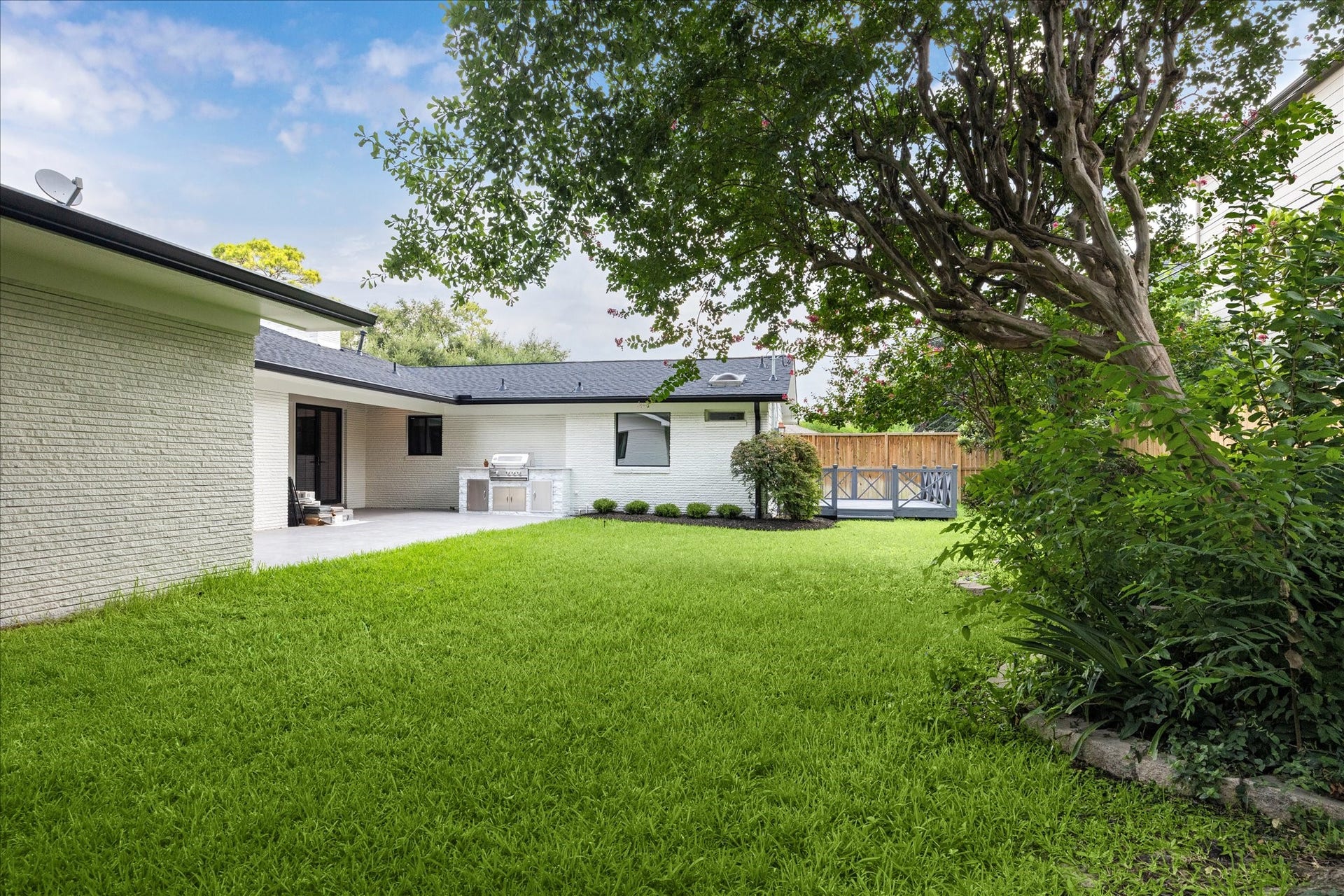 4719 Ivanhoe Street, Houston, TX 77027 4719 Ivanhoe Street, Houston, TX 77027