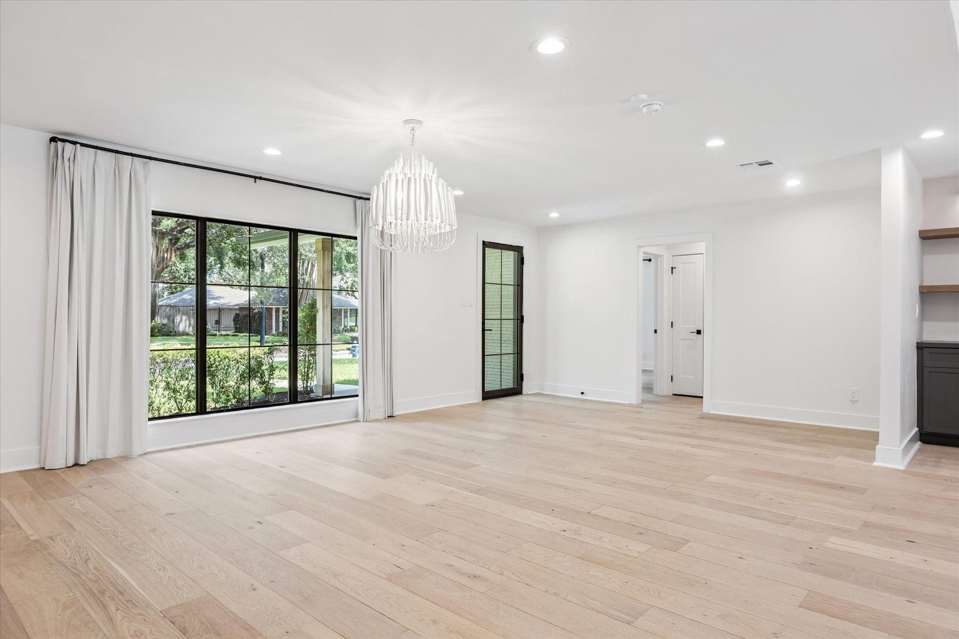 4719 Ivanhoe Street, Houston, TX 77027 4719 Ivanhoe Street, Houston, TX 77027