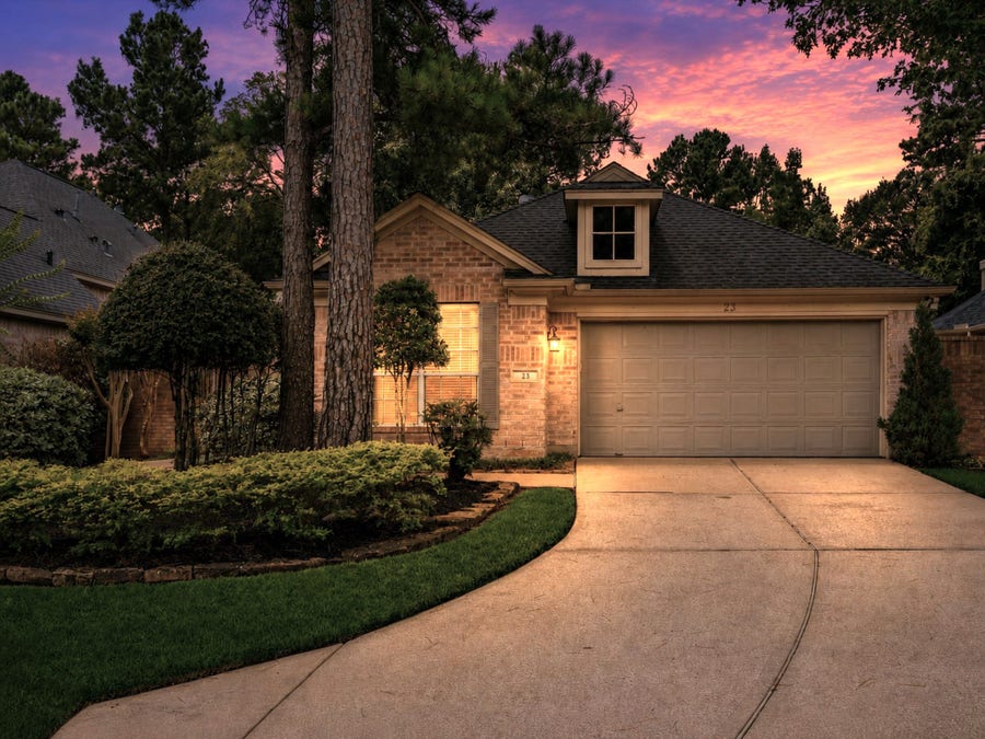 Property photo for 23 E Sienna Place, The Woodlands, TX