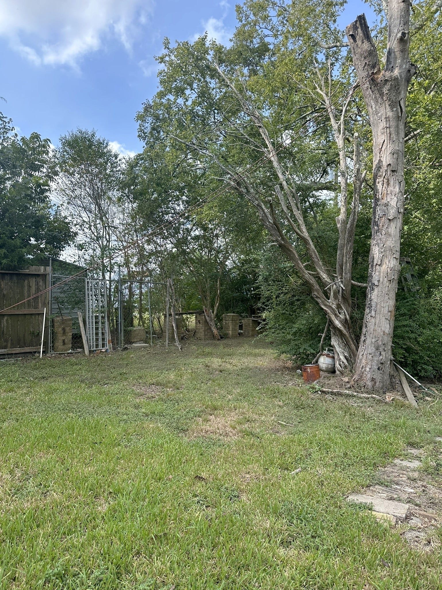 414 Shaw Street, Alvin, TX 77511 414 Shaw Street, Alvin, TX 77511