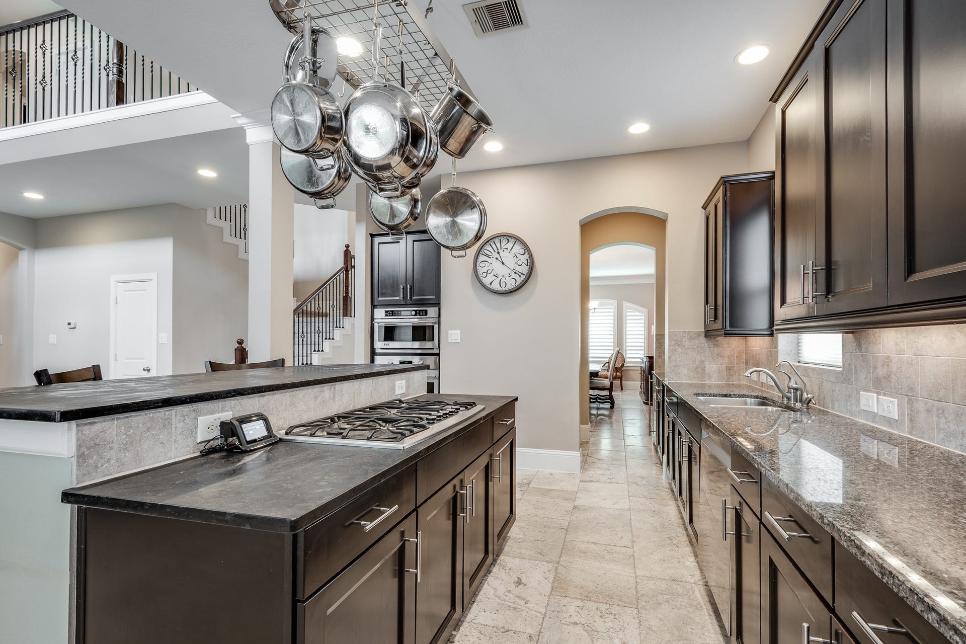 14111 Aspen Haze Lane, Humble, TX 77396 Plenty of cabinet space