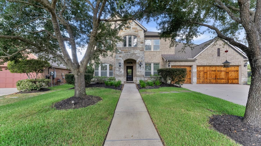 Property photo for 14111 Aspen Haze Lane, Humble, TX