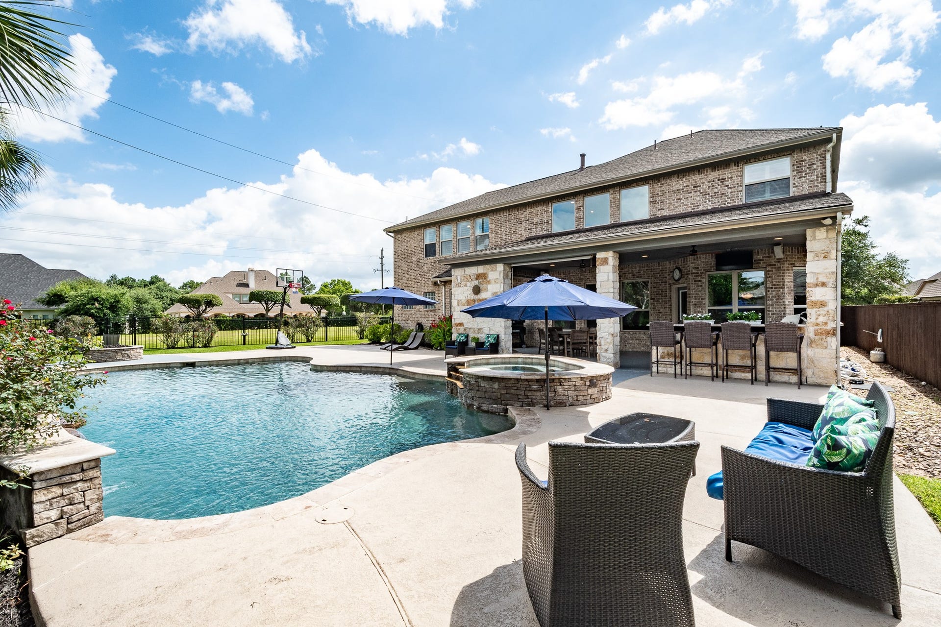 14111 Aspen Haze Lane, Humble, TX 77396 Side view from the back