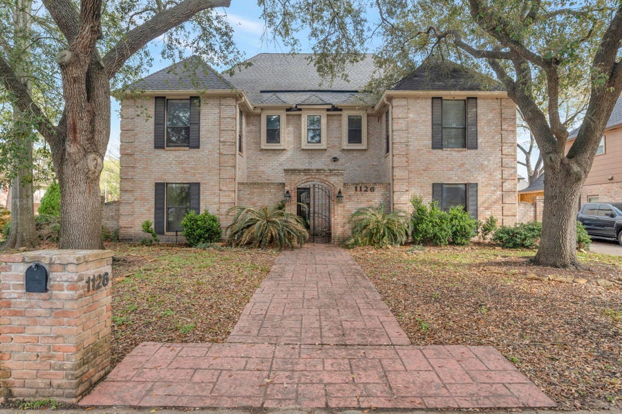 Property photo for 1126 Crossroads Drive, Houston, TX