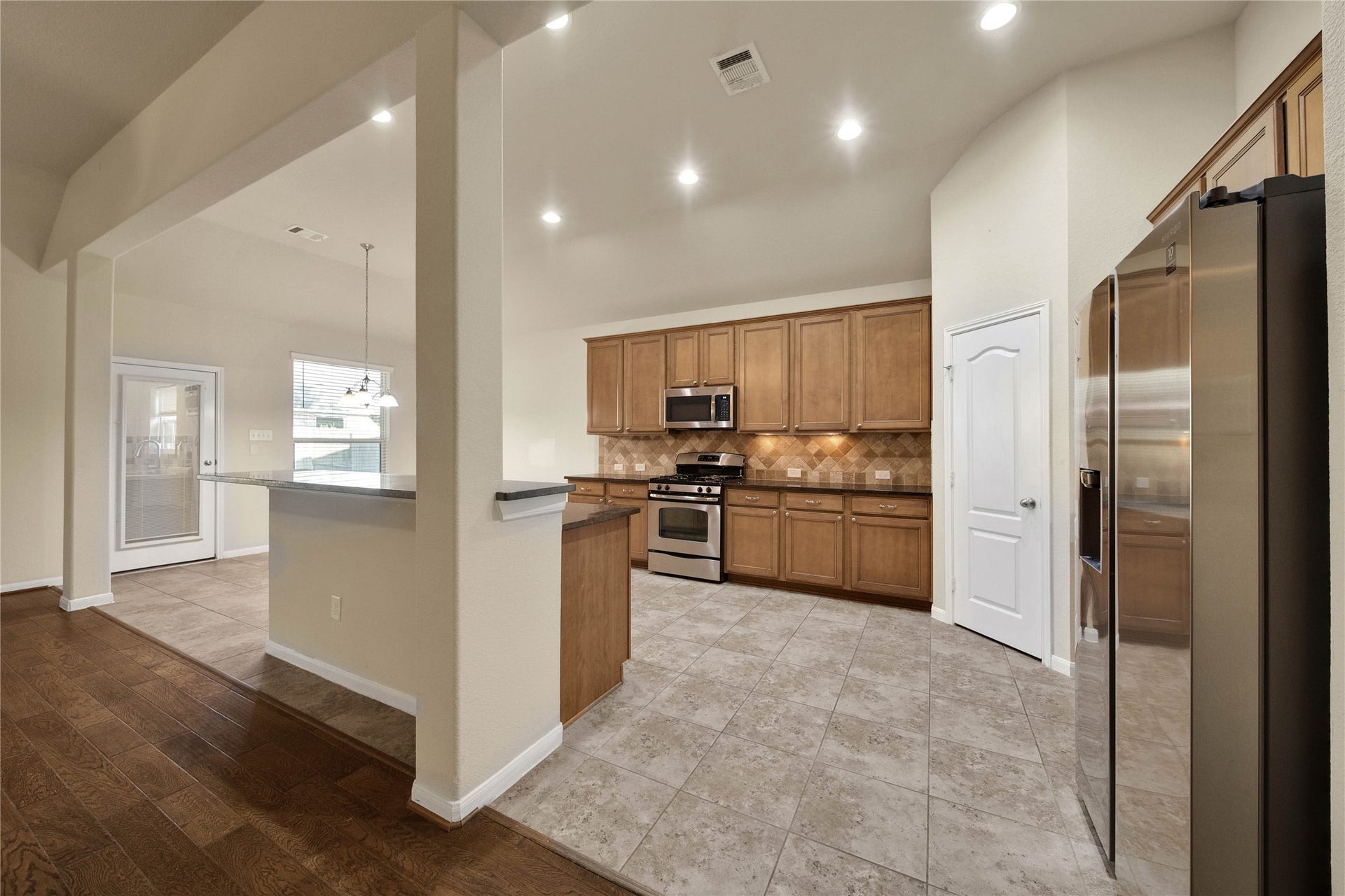 25208 Forest Ledge Drive, Porter, TX 77365 25208 Forest Ledge Drive, Porter, TX 77365