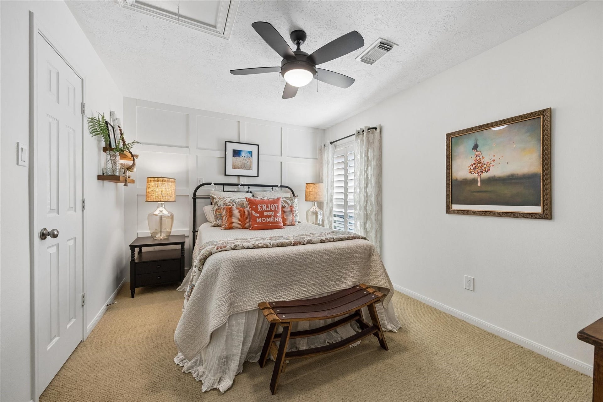 15106 Chestnut Glen Lane, Cypress, TX 77429 A welcoming bedroom with natural light and comfortable proportions offers the perfect place to rest and recharge.