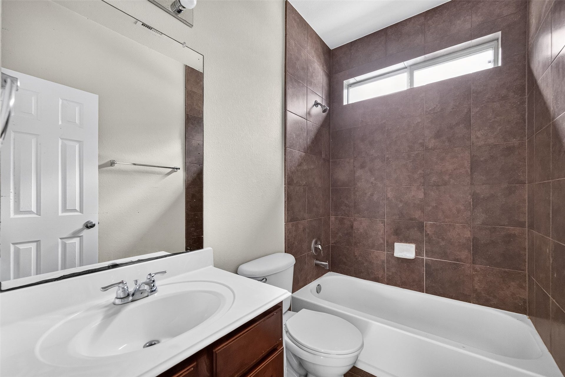 3408 Old Holly Drive, Pearland, TX 77584 3408 Old Holly Drive, Pearland, TX 77584