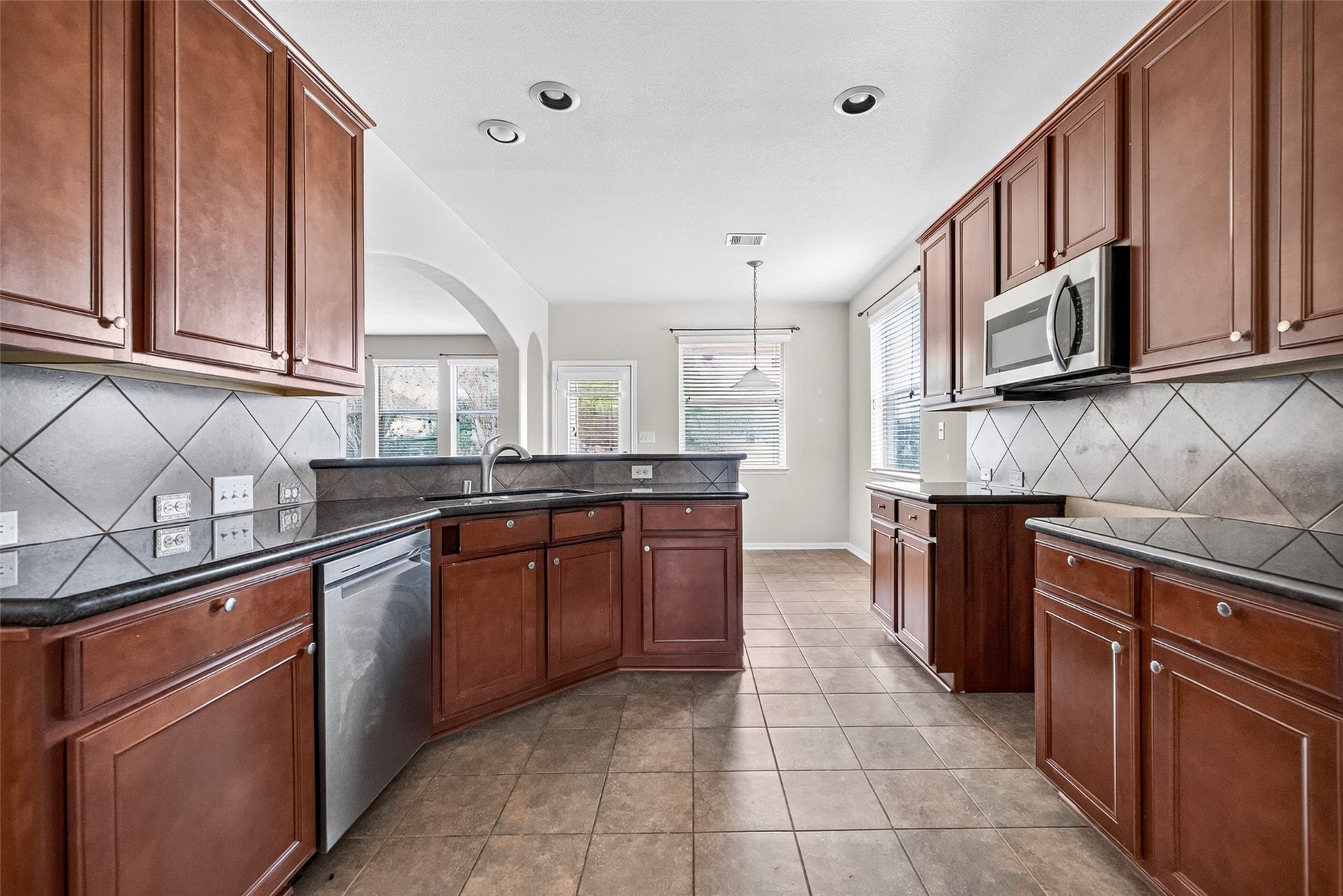 3408 Old Holly Drive, Pearland, TX 77584 3408 Old Holly Drive, Pearland, TX 77584