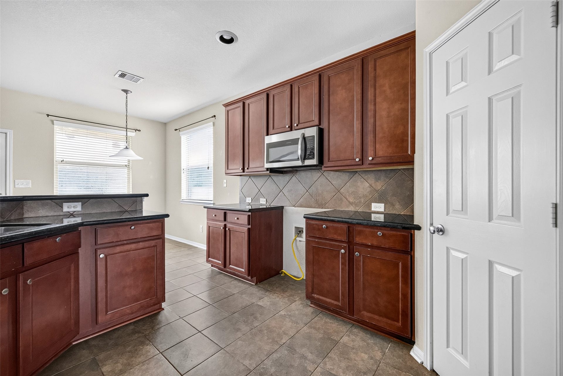 3408 Old Holly Drive, Pearland, TX 77584 3408 Old Holly Drive, Pearland, TX 77584