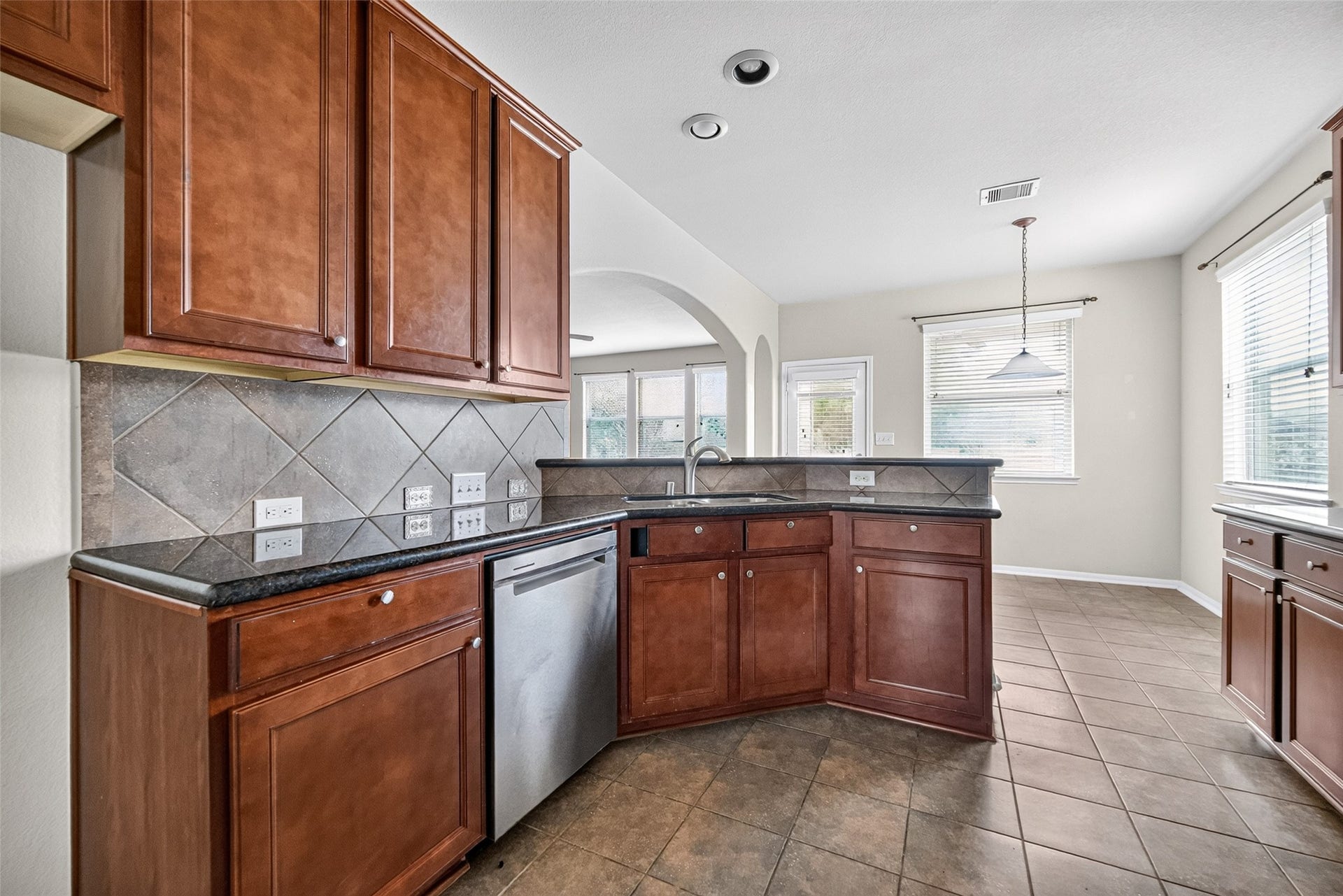3408 Old Holly Drive, Pearland, TX 77584 3408 Old Holly Drive, Pearland, TX 77584