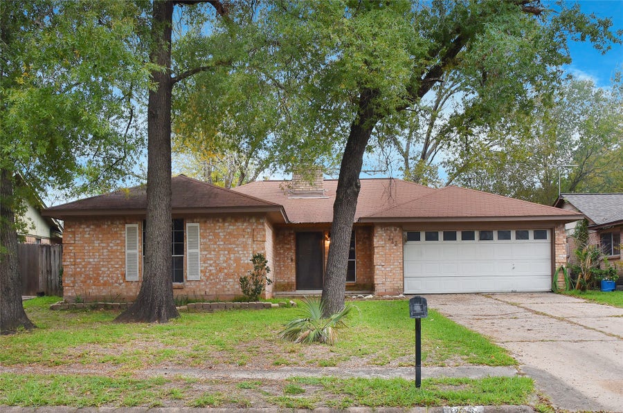 Property photo for 323 Edgeton Court, Houston, TX