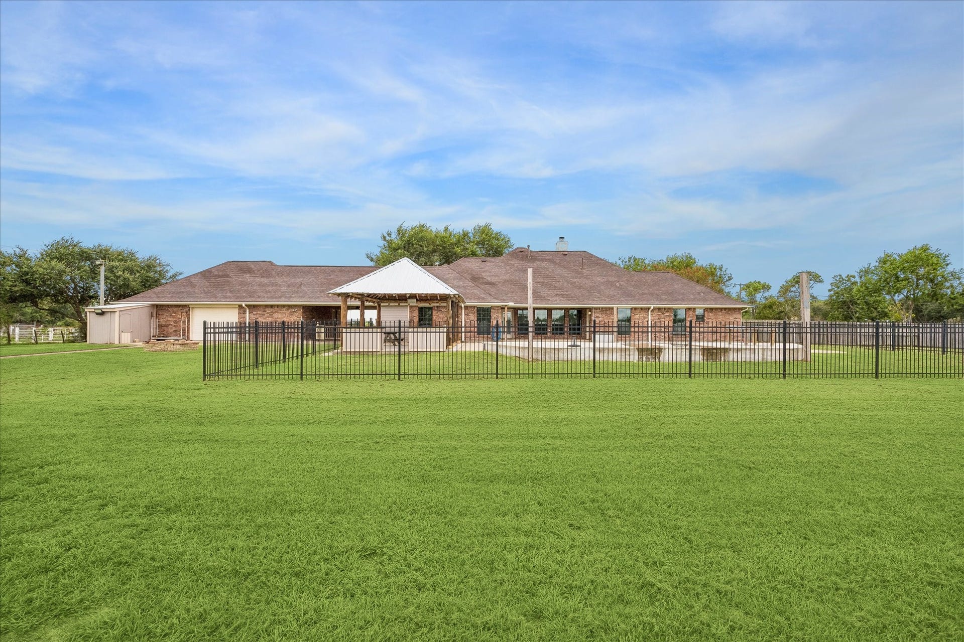 9102 N Humble Camp Road, Dickinson, TX 77539 A magnificent spread so close to Houston via I-45 south.