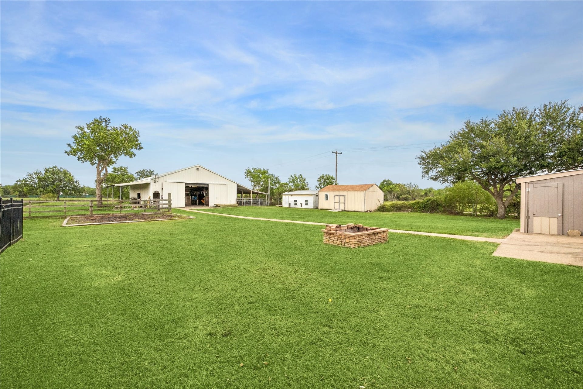 9102 N Humble Camp Road, Dickinson, TX 77539 9102 N Humble Camp Road, Dickinson, TX 77539