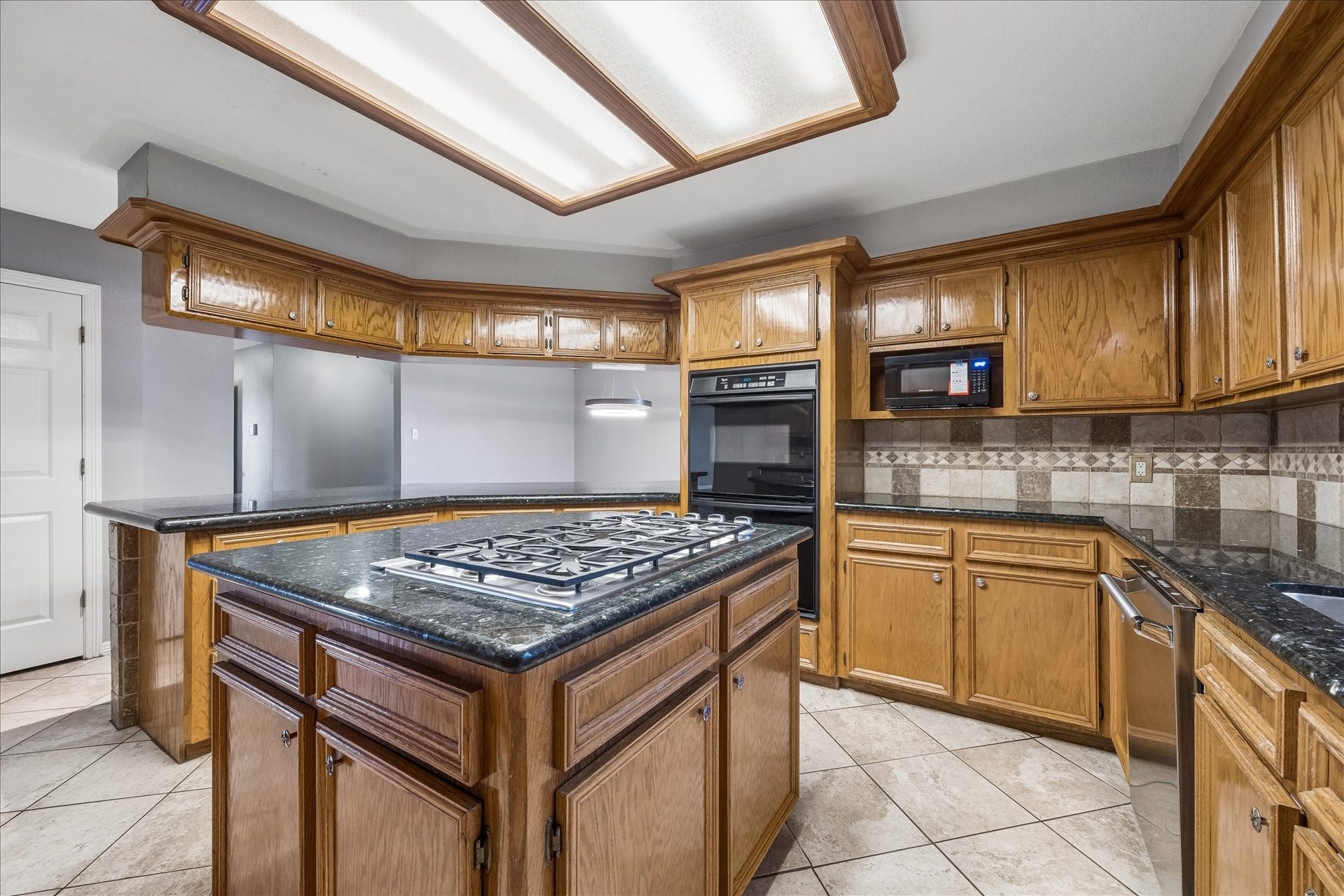 9102 N Humble Camp Road, Dickinson, TX 77539 9102 N Humble Camp Road, Dickinson, TX 77539