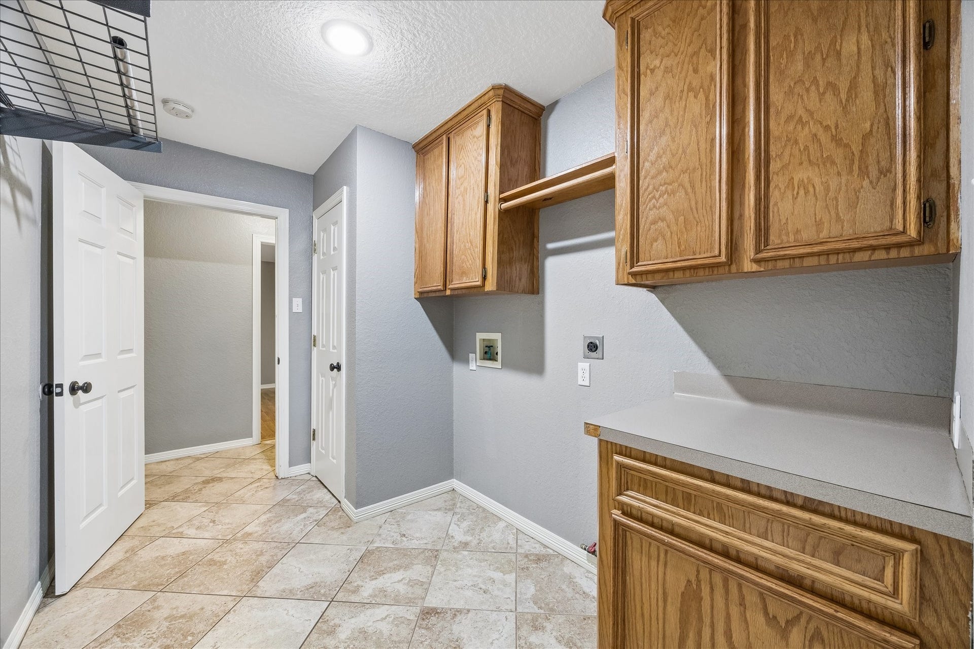 9102 N Humble Camp Road, Dickinson, TX 77539 9102 N Humble Camp Road, Dickinson, TX 77539