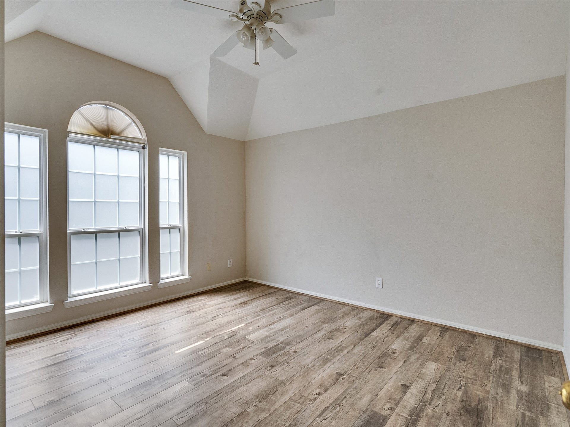3902 Breaux Bridge Lane, Sugar Land, TX 77479 3902 Breaux Bridge Lane, Sugar Land, TX 77479