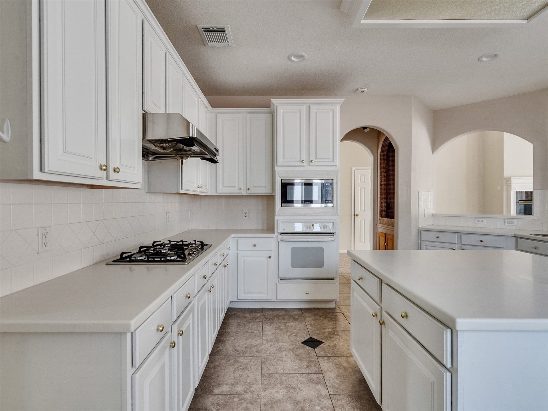 3902 Breaux Bridge Lane, Sugar Land, TX 77479 3902 Breaux Bridge Lane, Sugar Land, TX 77479