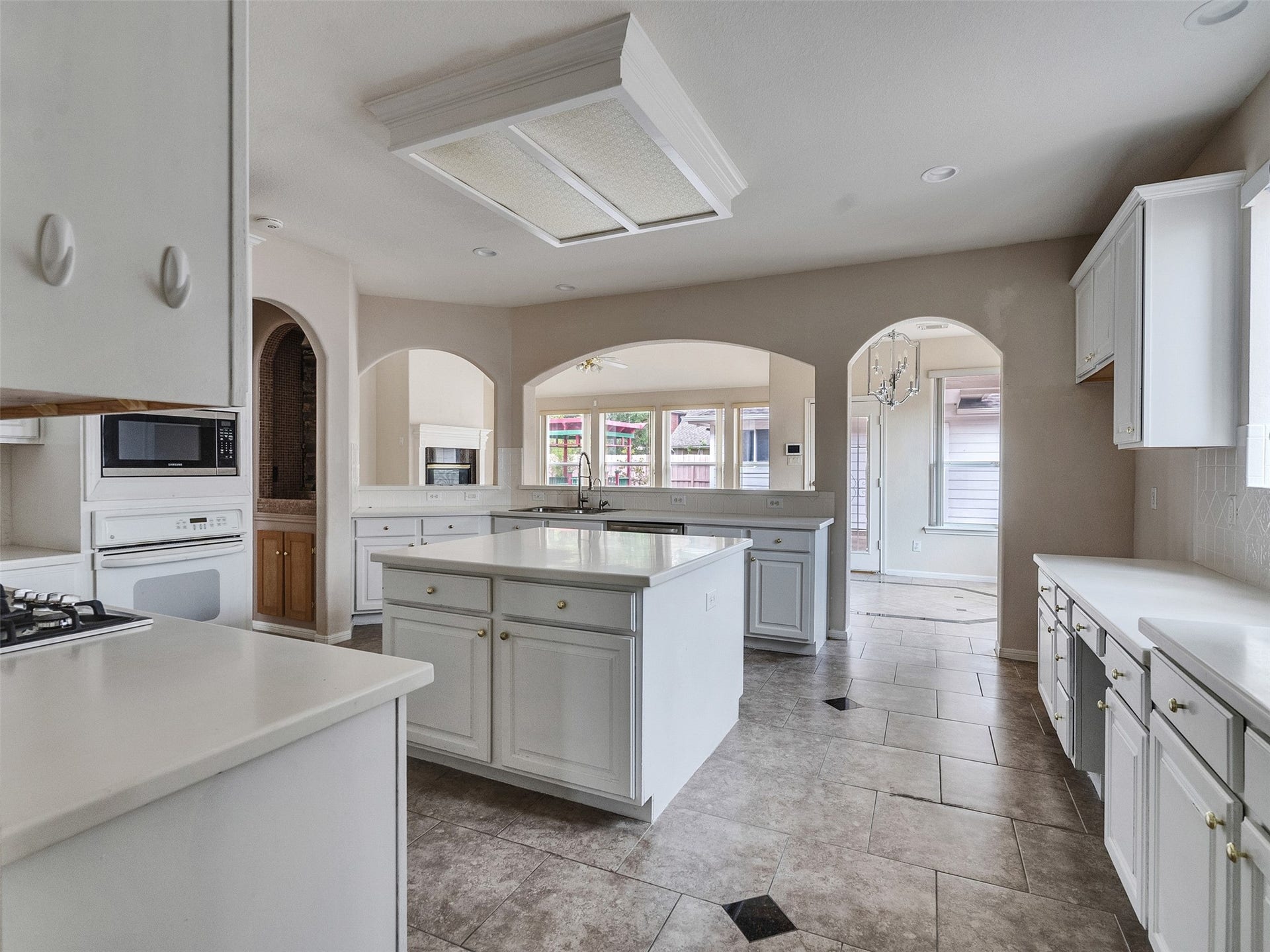 3902 Breaux Bridge Lane, Sugar Land, TX 77479 3902 Breaux Bridge Lane, Sugar Land, TX 77479