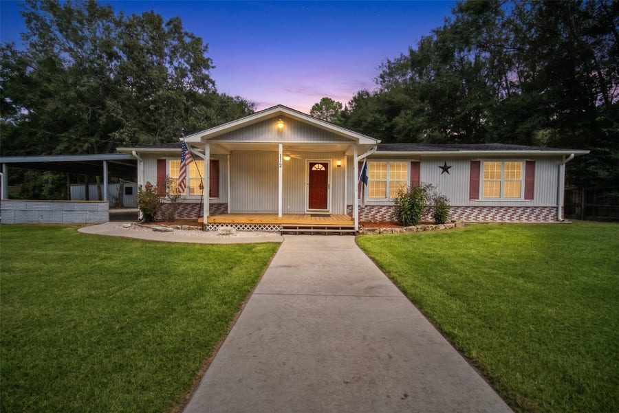 Property photo for 112 Lone Pine Drive, Huffman, TX